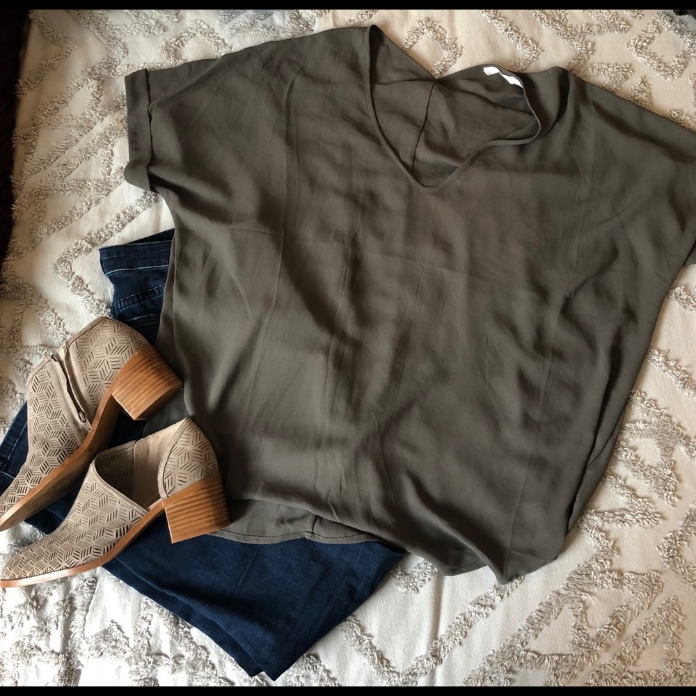 Lush flowy top